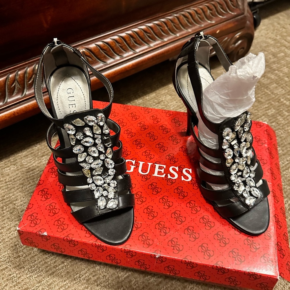 GUESS rhinestones peep toe stiletto heels pumps shoes -7.5 M